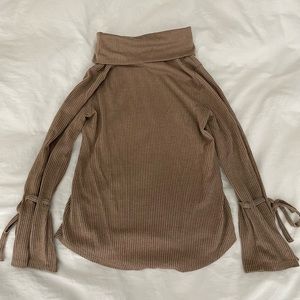 Anthropologie - Tan Sweater, size xxs